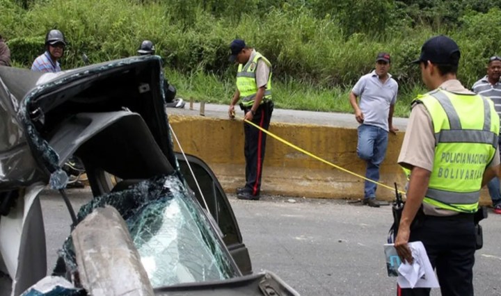 Imagen referencial de un accidente de tránsito en Caracas (Foto publicada por Efecto Cocuyo)